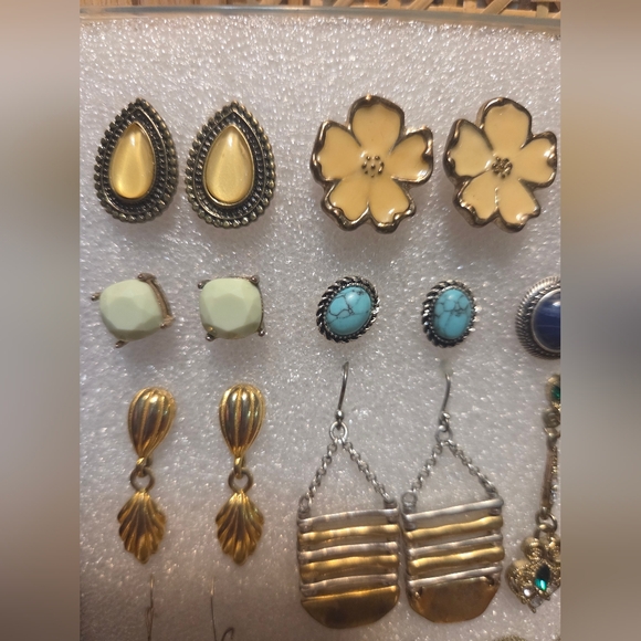 Earrings Bundle Lot Set of 15 Pairs - Picture 3 of 6